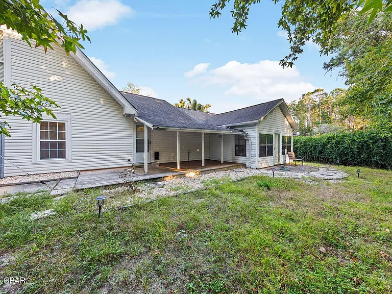 301 Fairway Blvd — Photo 37