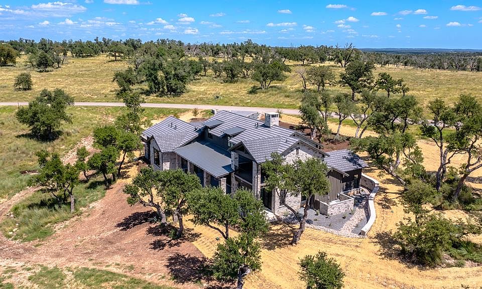 1st image of 804 Lagrange Dr