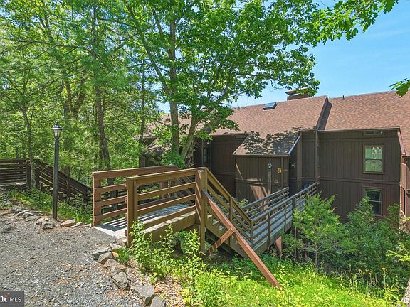 3rd image of 274 The Hill Rd #13-C
