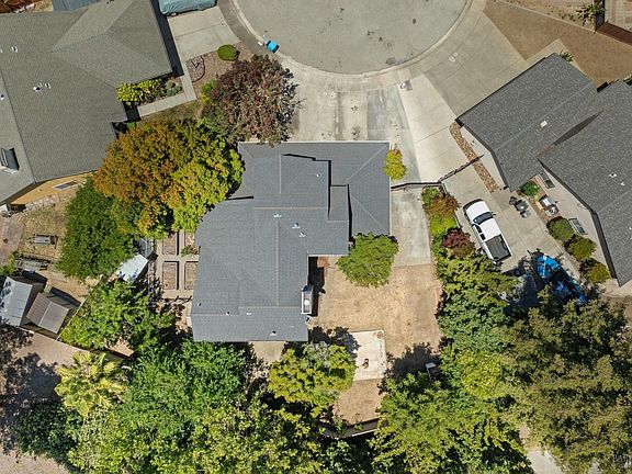 4th image of 101 Pierre Court