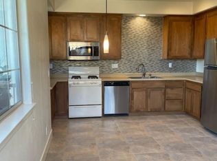 1424 Trombetta St, Santa Rosa, CA 95407