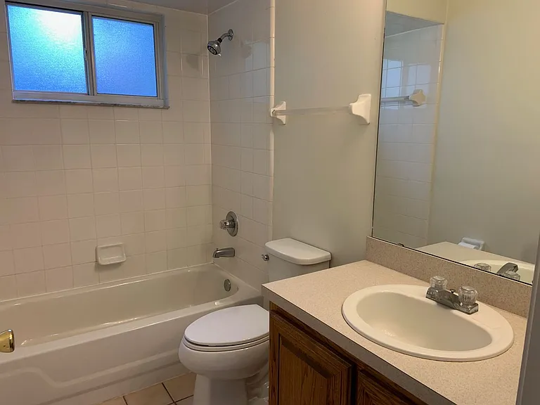 2704 Ian Ct — Photo 16