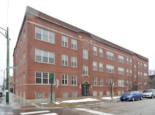 3207 W George St APT 2, Chicago, IL 60618