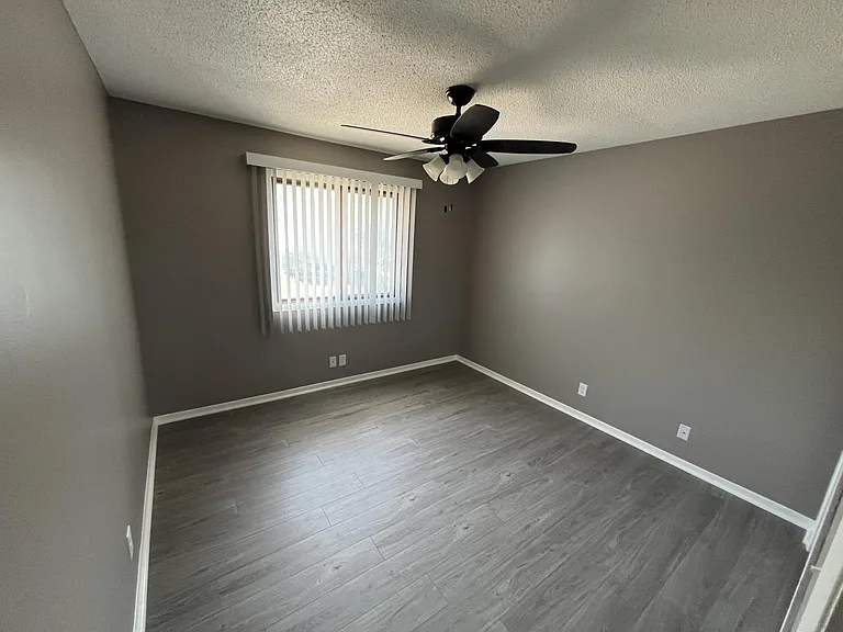 5610 Salt Valley View St #3 — Photo 7