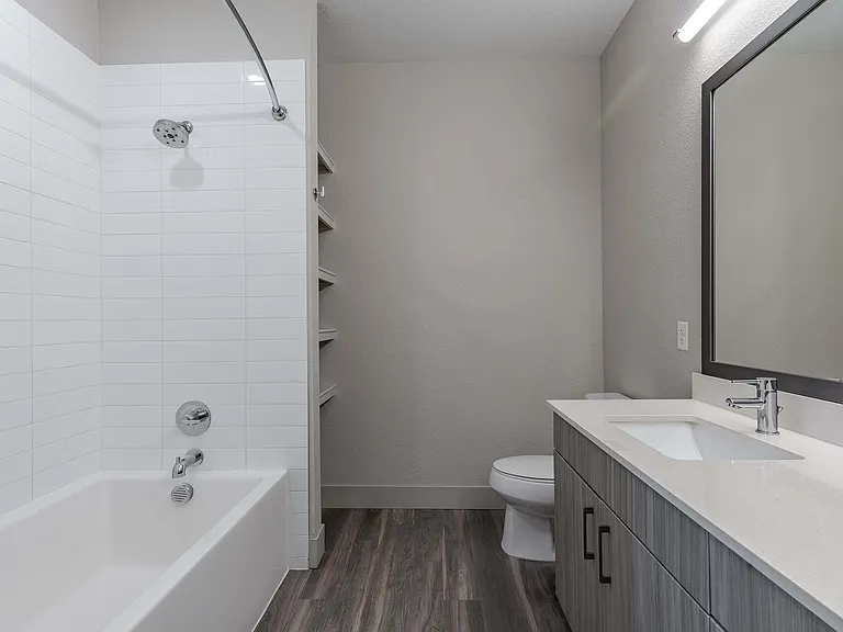 Encore Evans Station Apartments — Photo 33