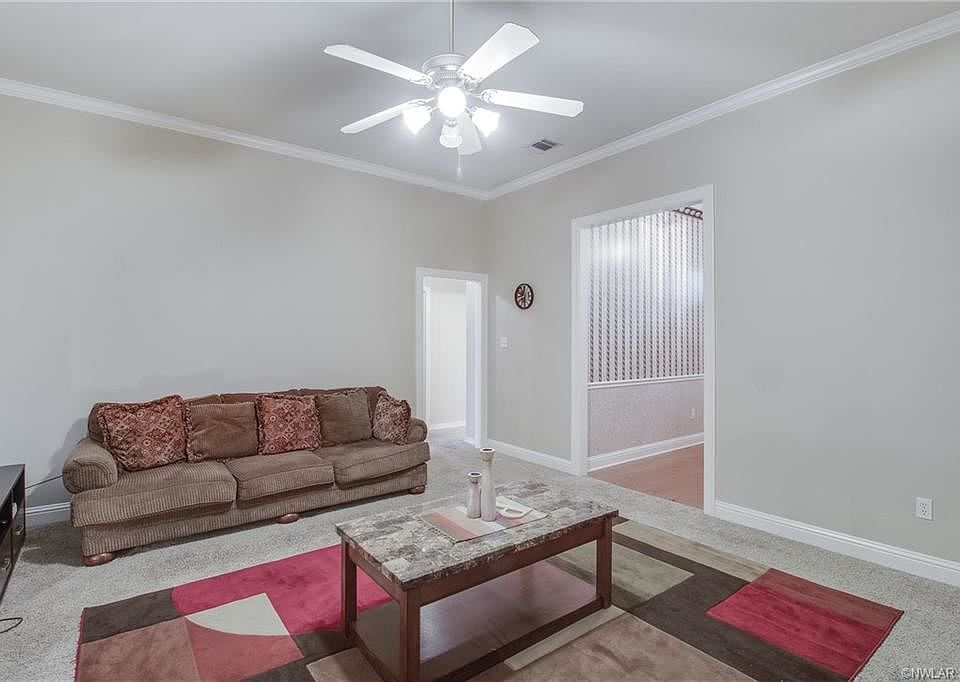 2nd image of 2107 Starling Dr
