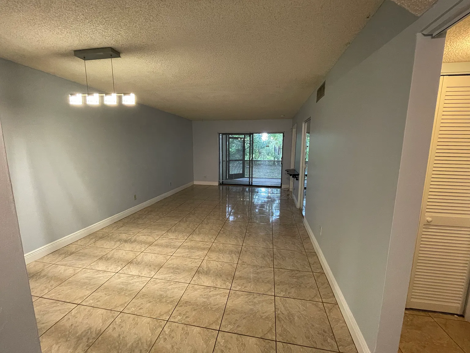 3410 Foxcroft Rd — Photo 2