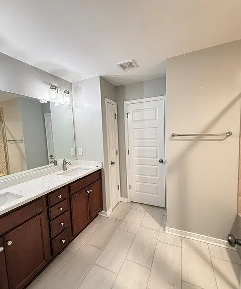 8057 Ellendale Dr — Photo 18
