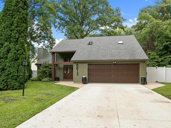 8813 Middleboro Pl, New Haven, IN 46774
