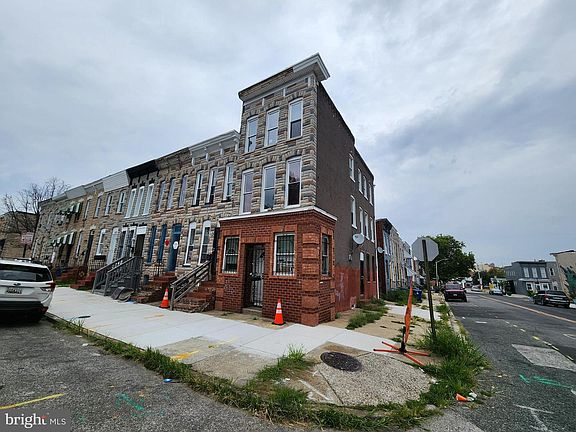 3rd image of 241 S Calhoun St