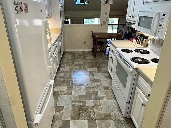 5th image of 2935 Old Mill DRIVE