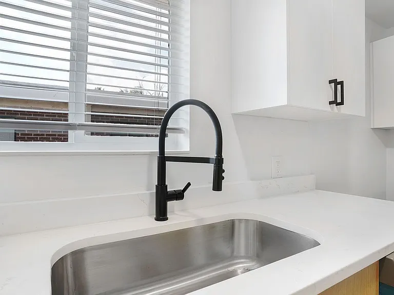 1858 S 200 E — Photo 10