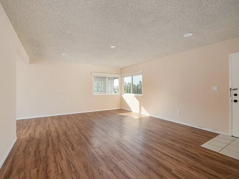 2302 Aviation Blvd #B — Photo 9