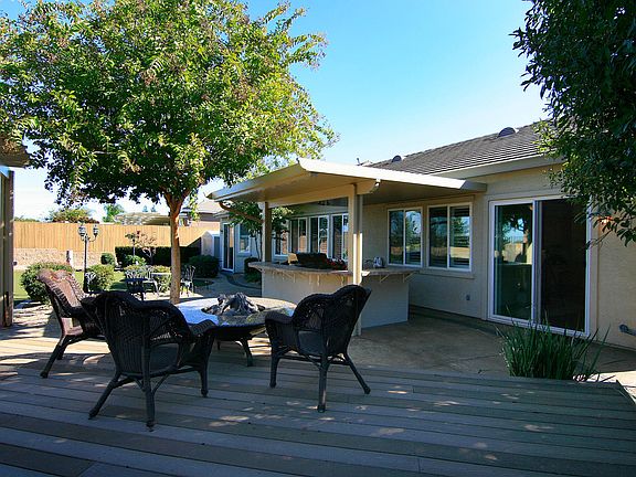 2nd image of 2751 Milstead Way