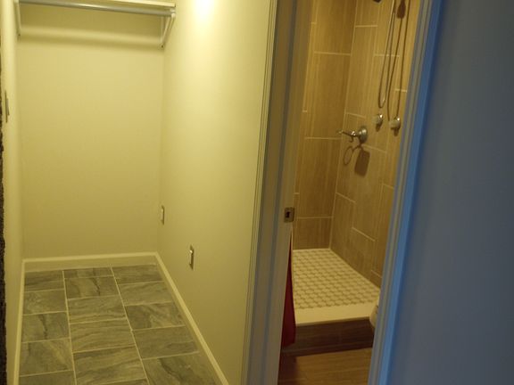 5th image of 551 High St