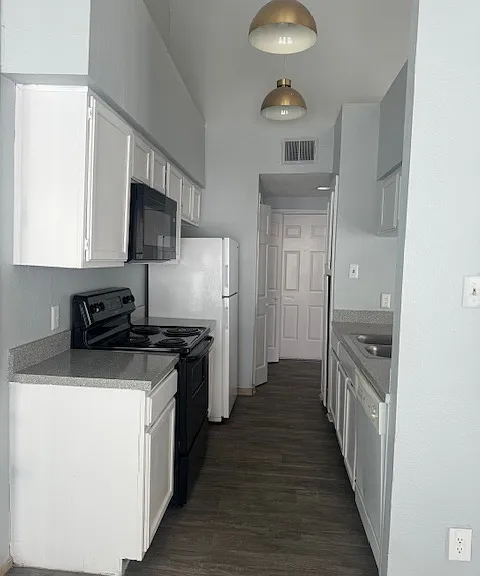 9747 Whitehurst Dr #117 — Photo 10