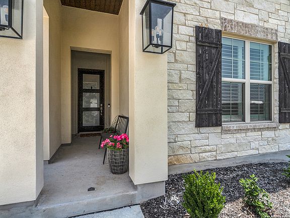 4th image of 20 CANARIO LN
