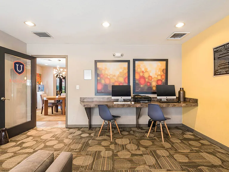 University Park Apartments — Photo 41