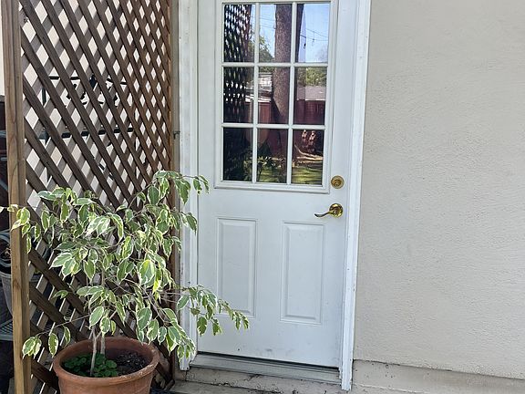 4th image of 1640 Maryland Ave