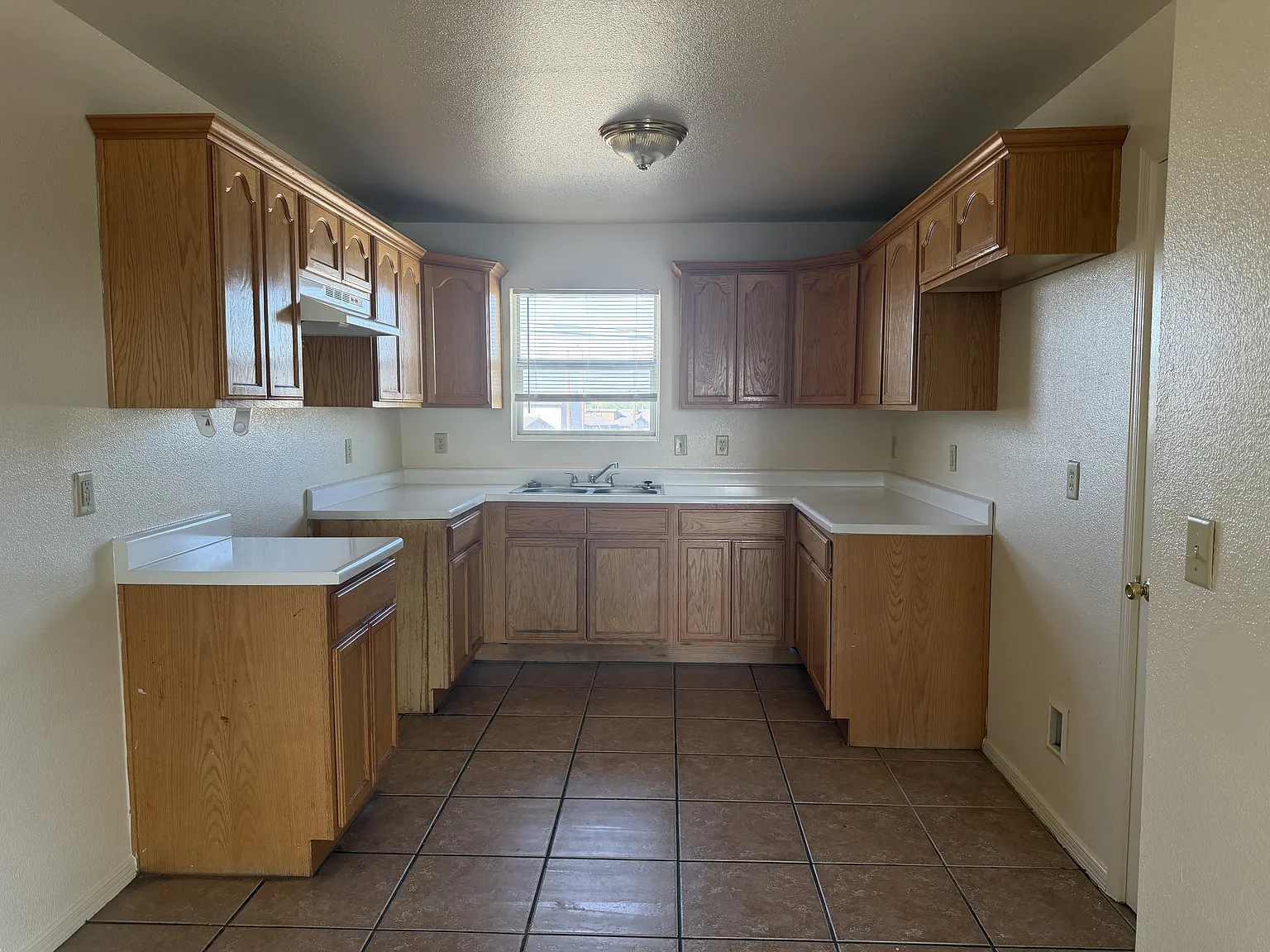 8715 Independence Drive #11 - 3 — Photo 1