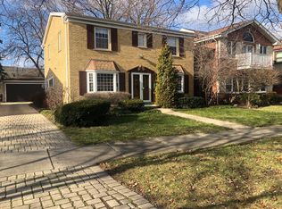 1318 Elliott St, Park Ridge, IL 60068