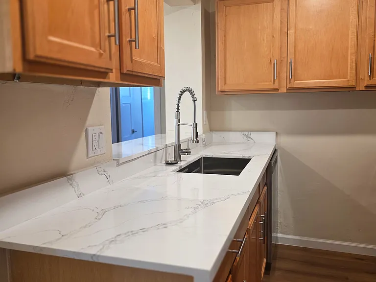 435 E Drachman St — Photo 15