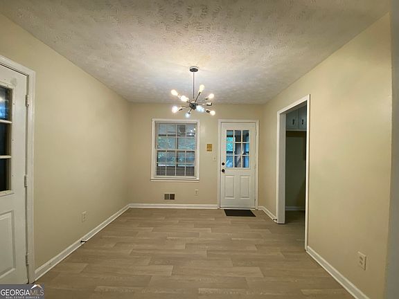5th image of 3534 Basswood Ct