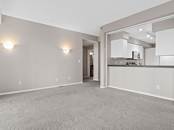 5th image of 1235 Yale Pl APT 808