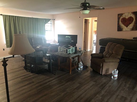 3rd image of 3437 Platt Ave