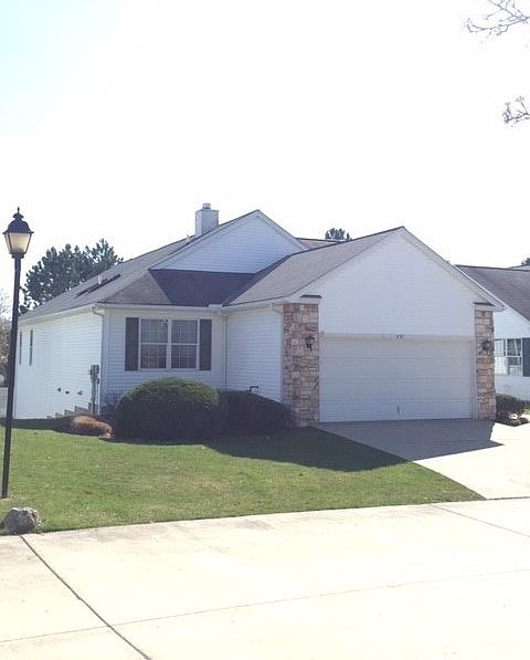 1st image of 837 Holly Oak Ln