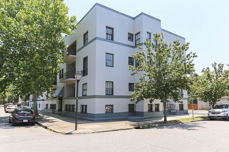 1st image of 525 Graydon Ave #3