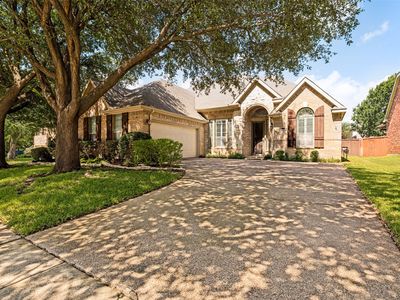 2401 Brown Bear Way, Euless, TX, 76039