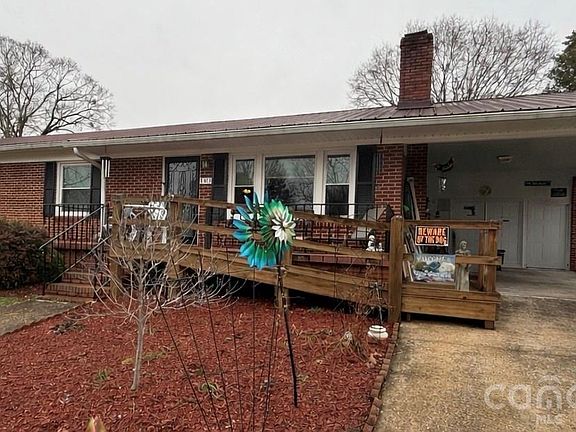 2nd image of 503 9th Ave SW