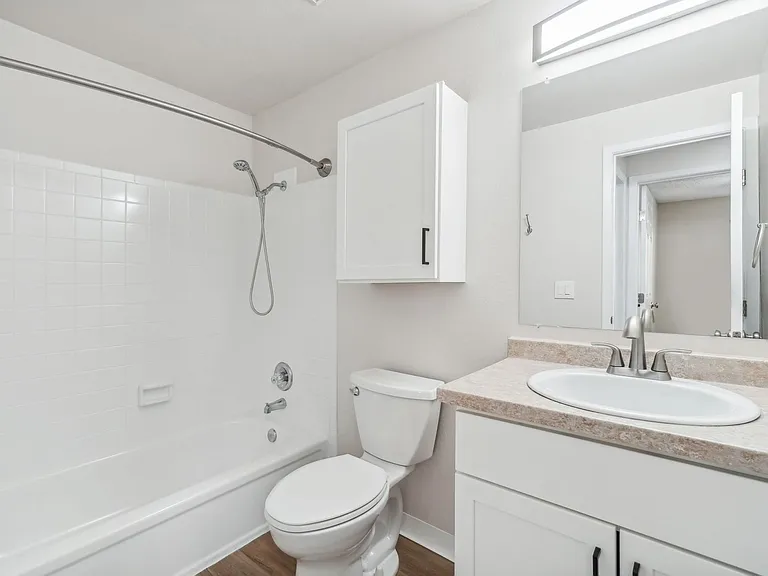 Westport Apartments — Photo 12
