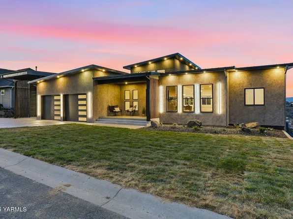 1107 Heritage Hills Ln, Selah, WA 98942