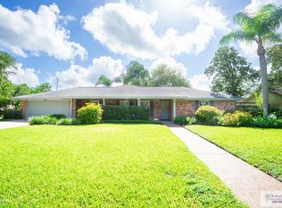 608 Palm Valley Dr E, Harlingen, TX 78552