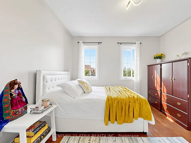 15 Paulgrave Ave — Photo 23
