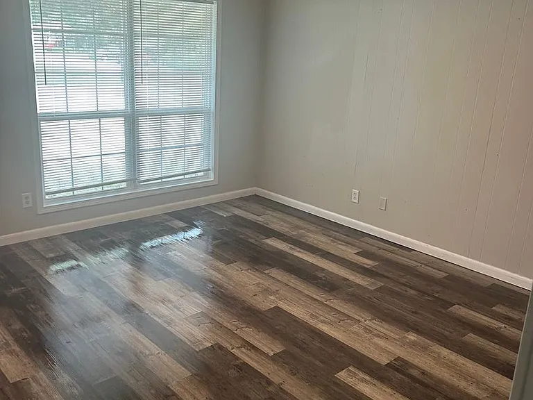 610 Dogwood View Dr — Photo 3