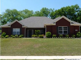 124 Crystalspring Dr, Madison, AL 35757