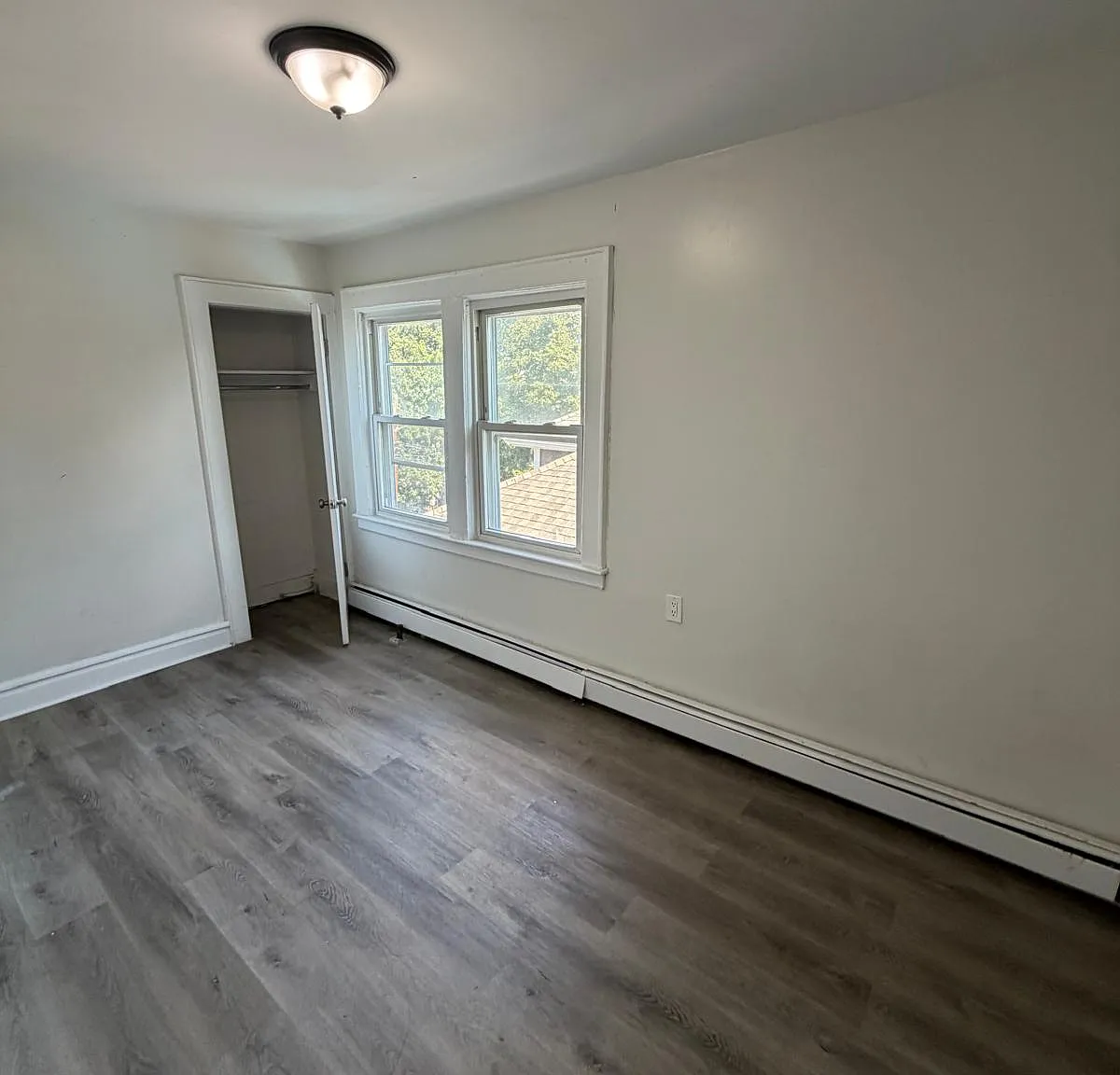 2 bed, $1,600 — Photo 4