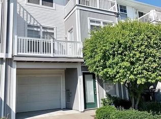 277 W Marina Pkwy, Lorain, OH 44052