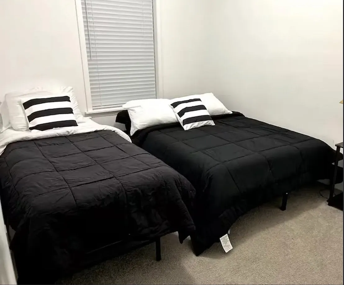 3 bed, 1176 sqft, $1,650 — Photo 1