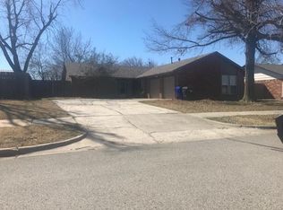 3216 NE Greenwood Dr, Norman, OK 73072
