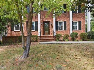 5101 Sandlewood Dr, Raleigh, NC 27609