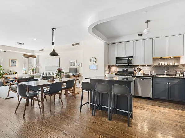 310 2nd St APT 3C, Brooklyn, NY 11215
