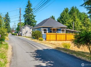 1711 12th St #A, Everett, WA 98201