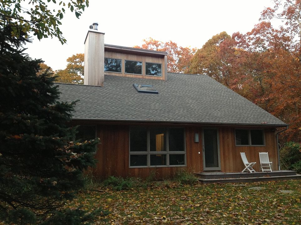 1st image of 1 Long Woods Ln