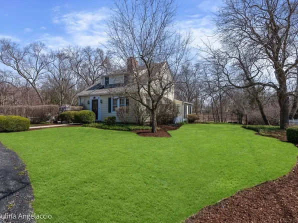 26048 W Cuba Rd, Barrington, IL 60010