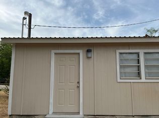 325 Taylor Ave #B, Tuscola, TX 79562