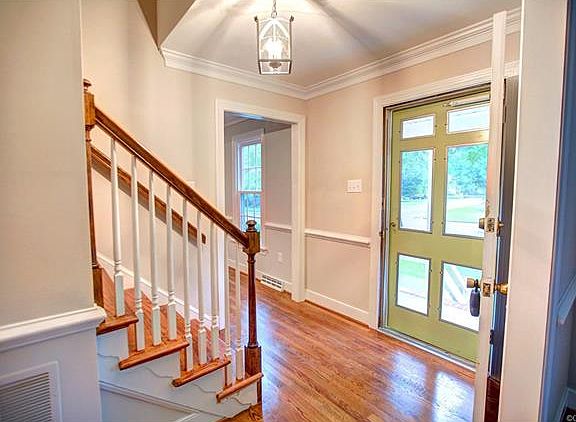 3rd image of 11406 Lindenshire Ln